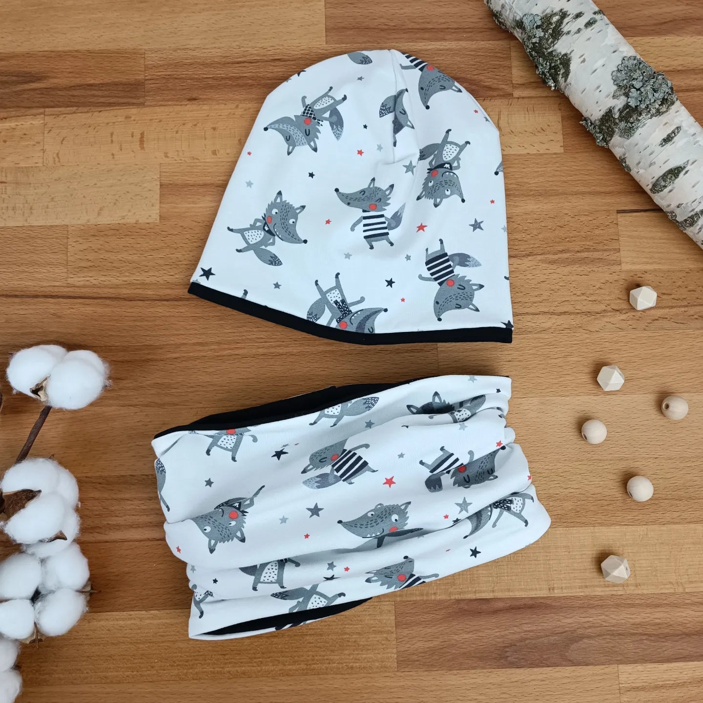 Beanie mit Loop im Set