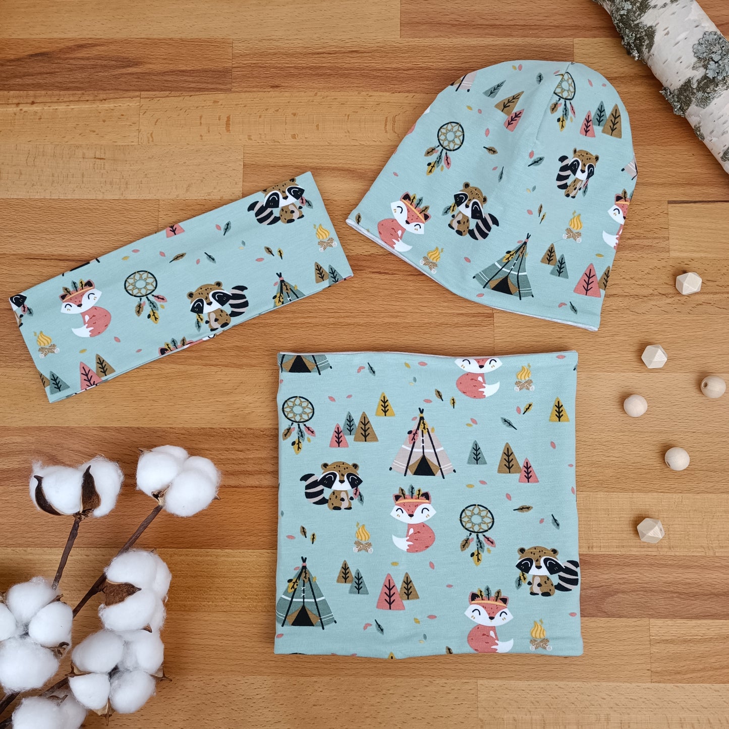 Beanie mit Loop im Set